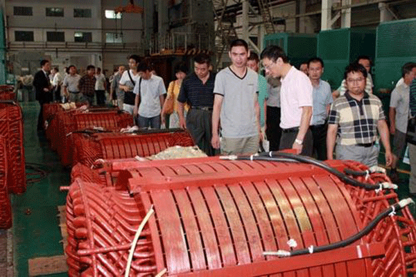 西安泰富西瑪高效節(jié)能電機在石油化工企業(yè)節(jié)能應(yīng)用。 西安泰富西瑪高效節(jié)能電機在石油化工企業(yè)節(jié)能應(yīng)用。