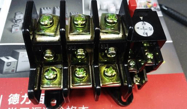 如何正確選擇三相異步電動(dòng)機(jī)保護(hù)用熱繼電器? 如何正確選擇三相異步電動(dòng)機(jī)保護(hù)用熱繼電器?
