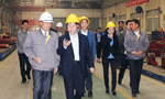 西安市委常委、常務(wù)副市長(zhǎng)岳華峰蒞臨西瑪電機(jī)調(diào)研指導(dǎo)。——西安博匯儀器儀表有限公司